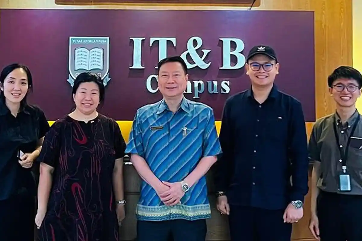 Konsul Republik Singapura Kunjungi Institut Bisnis IT&B