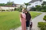 BERANGKAT-HAJI-Momen-hangat-jelang-keberangkatan.jpg