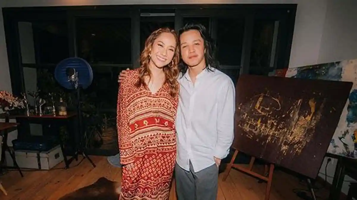 Momen Ray Prasetya Bareng BCL Selain Aksi Cium Pipi, Duet Nyanyi Pegangan Tangan Hingga Pelukan