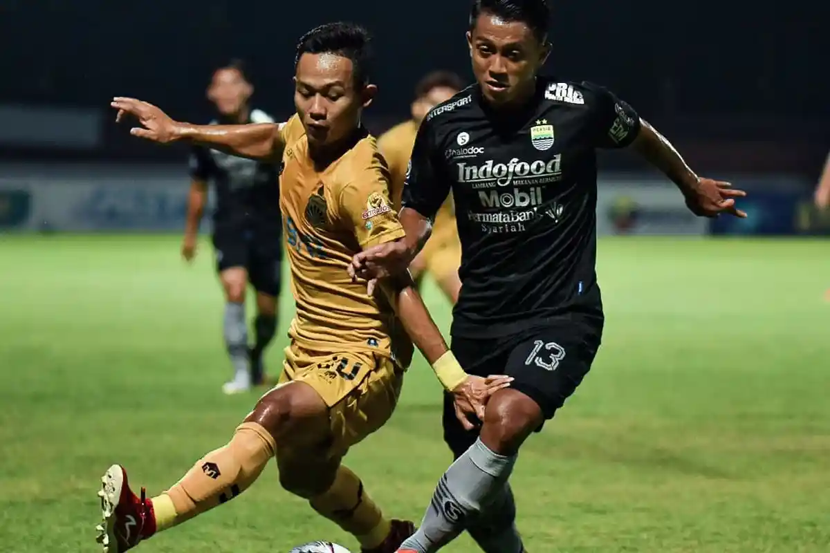 Misi Robert Alberts Terus Jaga Momentum Skuad Persib Bandung Hadapi PSS Sleman, Singgung Soal Timnas