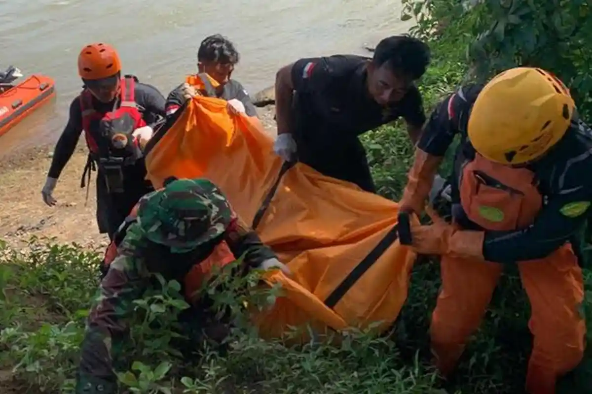 Remaja Hanyut di Sungai Brantas Blitar Ditemukan Tewas, Berjarak 24 Kilometer dari Titik Awal