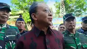 Gubernur-Bali-Wayan-Koster-saat-dijumpai-usai-Apel-Gelar-Satgas-Patroli-Imigrasi.jpg