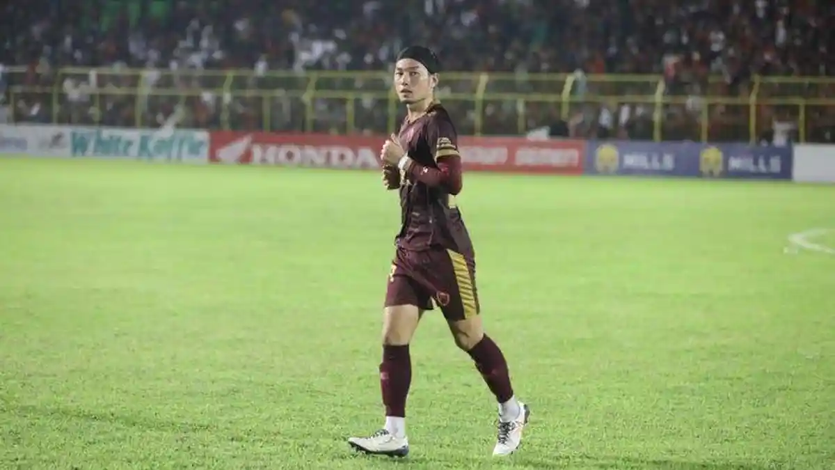 Livescore Madura United vs PSM Makassar 0-3 : Kenzo Nambu Cetak Gol Spektakuler Menit 47