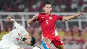 Aksi-kapten-Persija-Jakarta-Rizky-Ridho-pada-laga-Timnas-Indonesia-vs-Bahrain.jpg