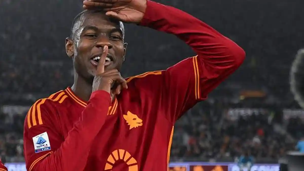 Evan Ndicka Selamat dari Kondisi Kritis, Nasib Bek AS Roma Terancam Serupa Eks Bintang Inter Milan?