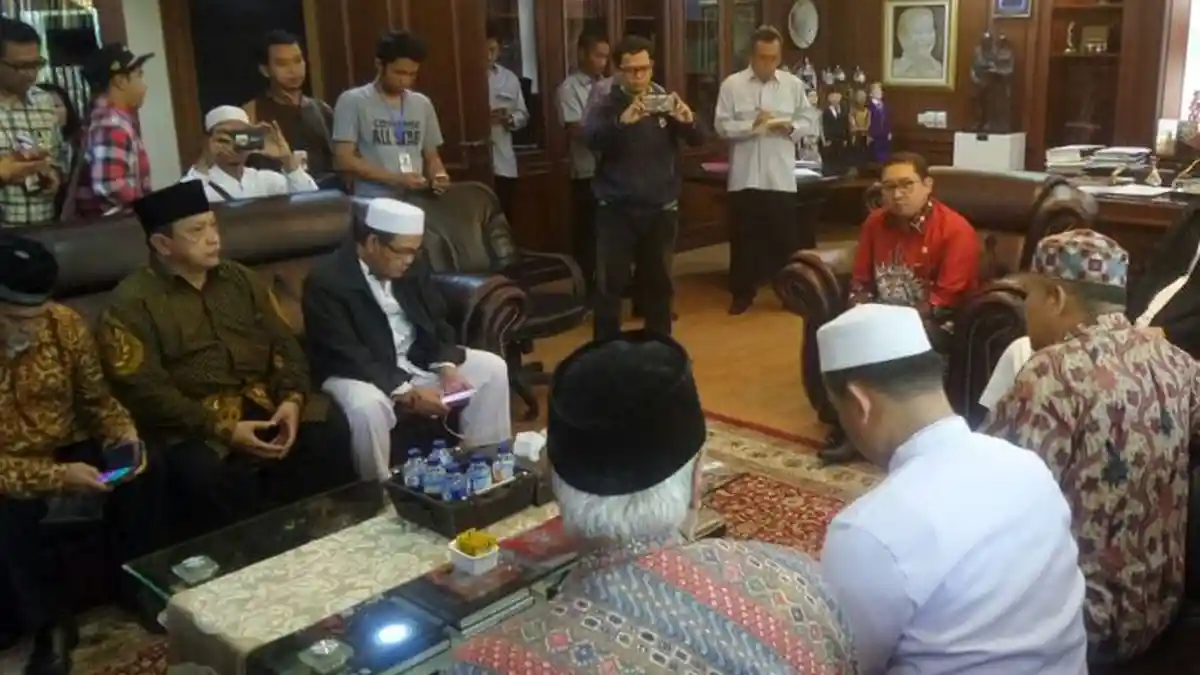 Temui Fadli Zon di DPR, Forum Umat Islam Adukan Peristiwa di YLBHI
