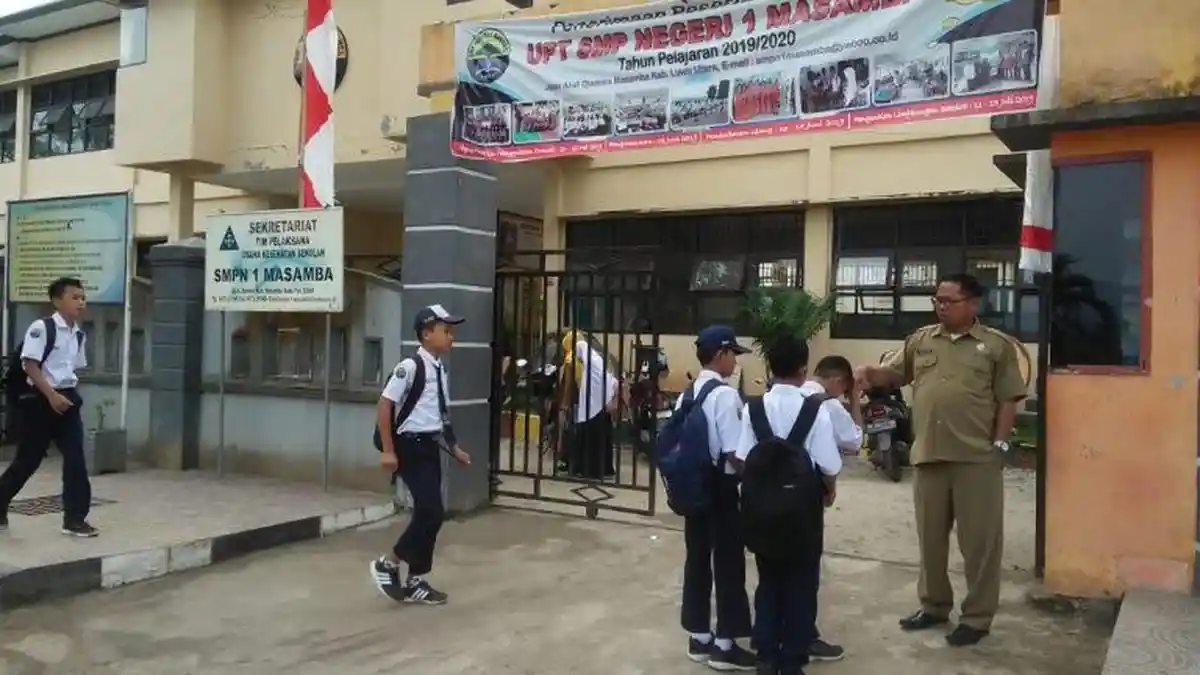 TRIBUN WIKI: SMP Negeri 1 Masamba Luwu Utara, Berdiri Sejak Tahun 1957