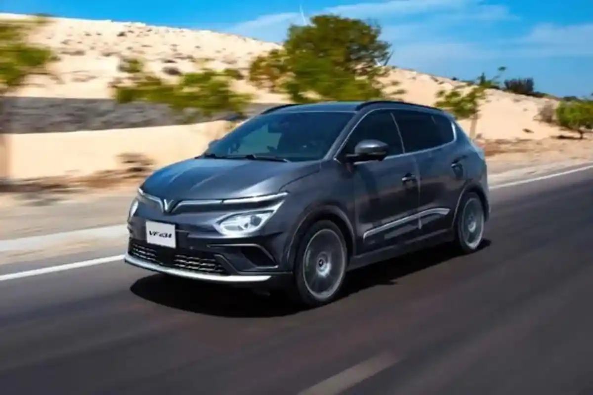 Harga Mobil Varian Terbaru VinFast VF e34 Bulan Maret 2024