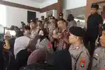 Demo-Mahasiswa-menolak-PPN-12-persen-di-DPRD-Babel-ne.jpg