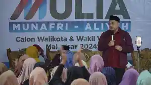 Momen-Munafri-Arifuddin-berdialog-dengan-masyarakat-Pulau-Barrang-Caddi-ki.jpg