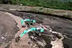 aktivitas-penambangan-pasir-di-Lumajang-Jatim.jpg