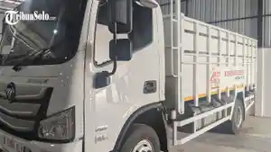Penampakan-Truk-Foton-Aumark-yang-menjadi-truk-operasional-Koperasi-2.jpg