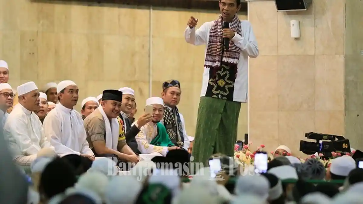 Sering Dikaitkan Mistis? Solusi Ustadz Abdul Somad & Ustadz Khalid Basalamah Jika Ular Masuk Rumah