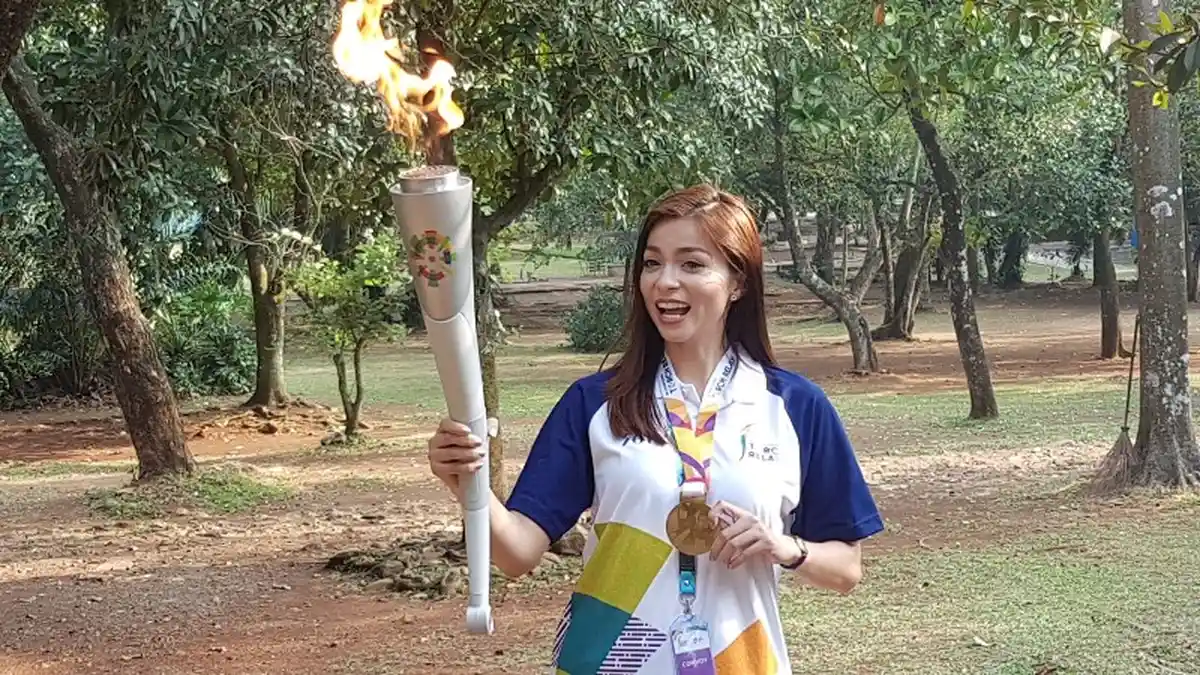 Ada yang Membuat Sandra Olga Terkejut Saat Bawa Obor Asian Games 2018