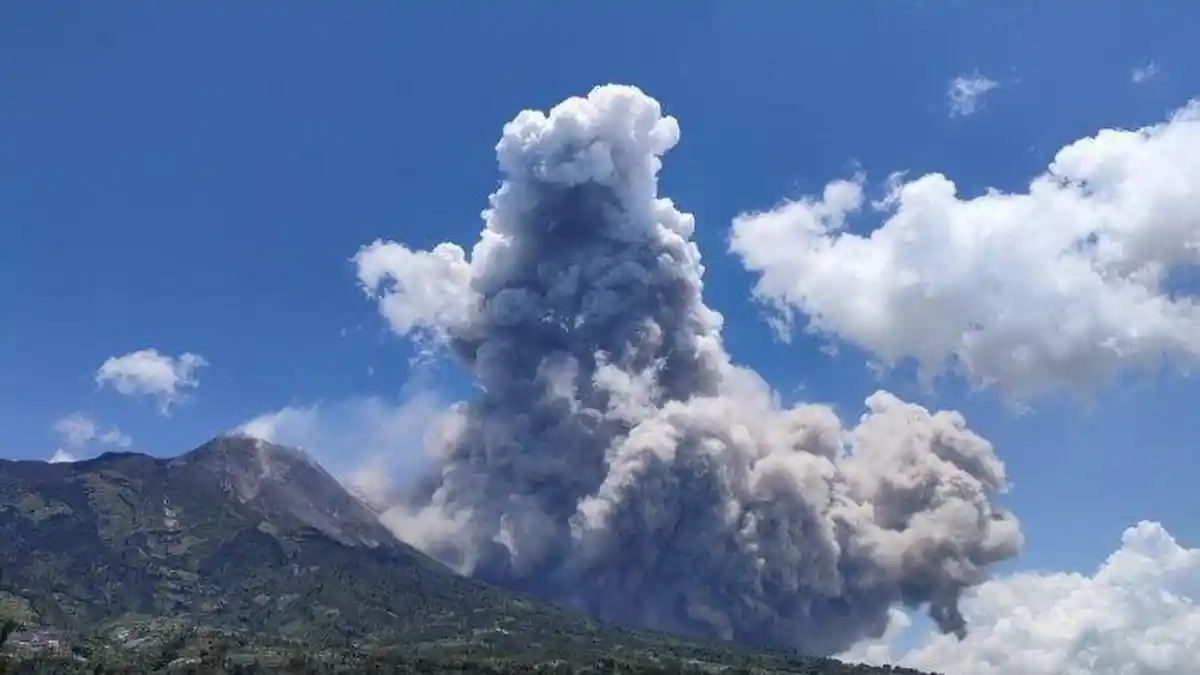 Gunung Merapi Naik Jadi Level III, Waspada! Indonesia Rawan Terhadap Letusan Gunung Api