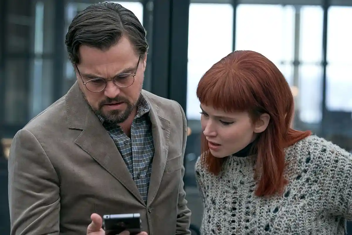 Sinopsis Don't Look Up, Leonardo DiCaprio dan Jennifer Lawrence Yakinkan Dunia akan Kiamat