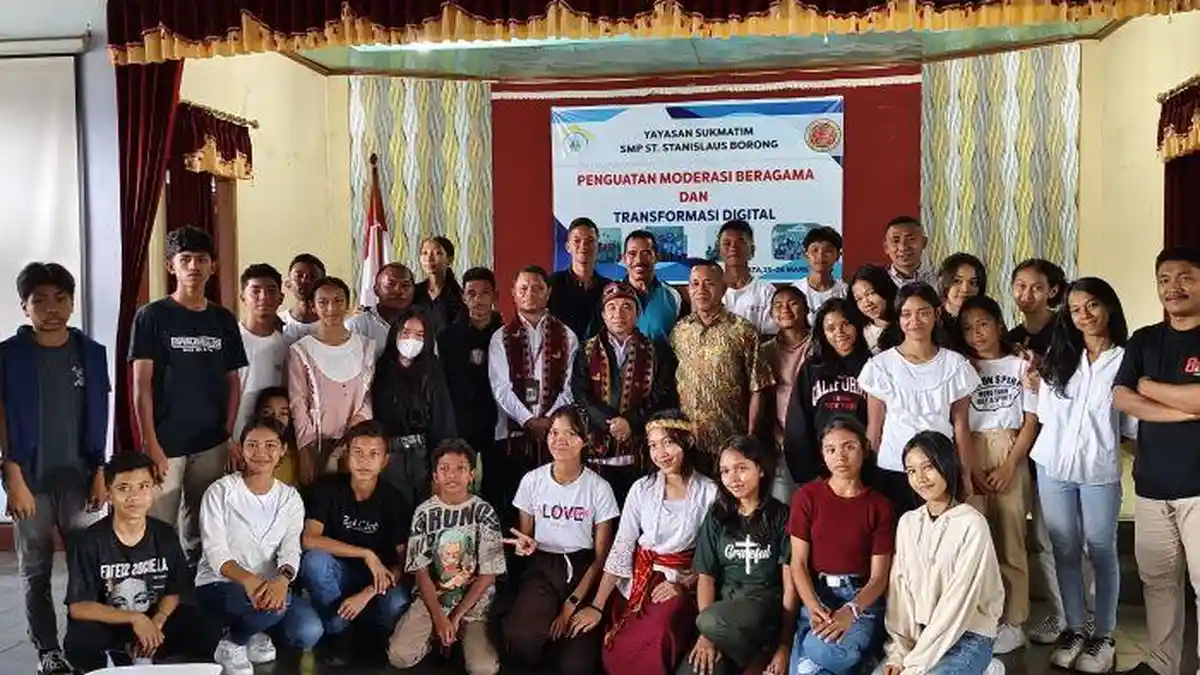 Pelajar SMPK Stanislaus Borong Matim Pahami Moderasi Beragama Sejak Dini 