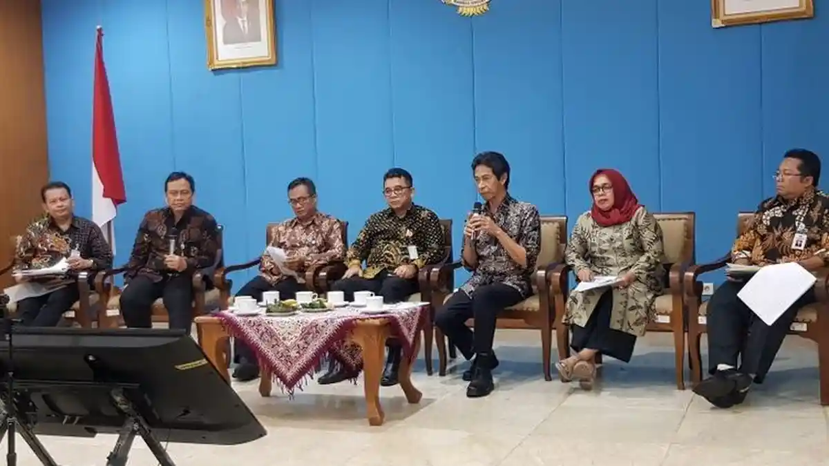 Demi Cegah Virus Corona, Kemendikbud Perbolehkan Dana BOS Untuk Beli Hand Sanitizer