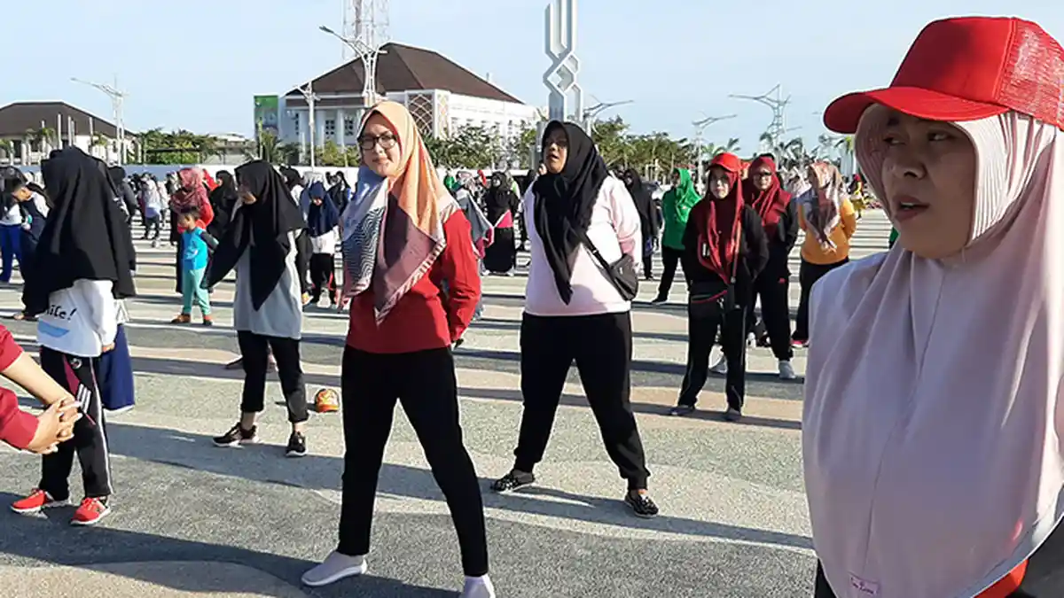 Ratusan Wanita Muda Pidie Senam Sehat  di PCC, IDI : Periksa Kesehatan Gratis