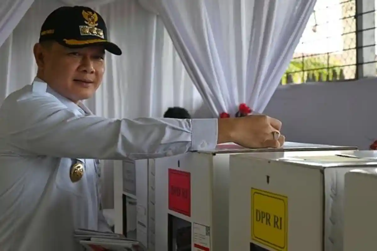 Prabowo-Gibran Raih Suara Terbanyak di TPS Bupati dan Ketua DPRD Paser Mencoblos