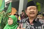 Bakal-calon-bupati-Abu-Nafi-saat-ditemui-usai-menghadiri-Rapat.jpg