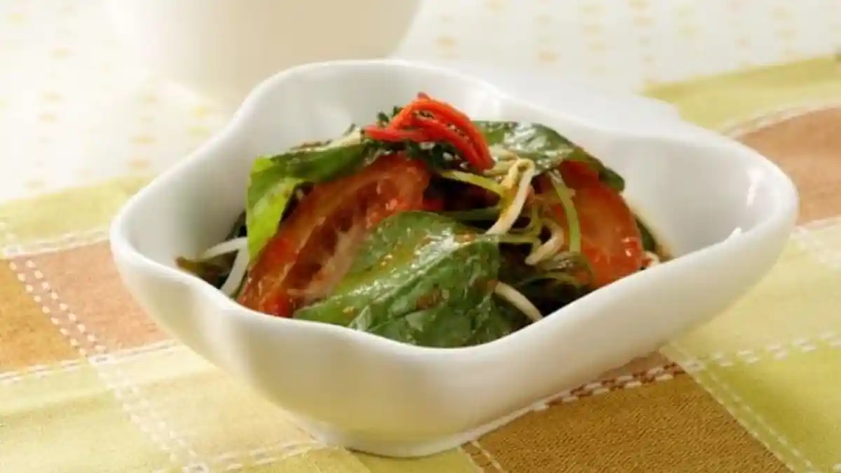 Resep Tumis Bayam Balado, Menu Makan Malam Simple dan Nikmat yang Pasti Digemari Keluarga