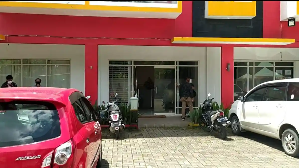 Paslon Barkati-Darlis Penuhi Panggilan Bawaslu Samarinda Atas Dugaan Pelanggaran Kampanye