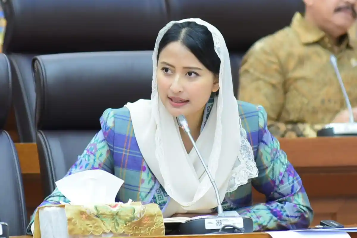 Dyah Roro Esti Widya Putri, B.A., M.Sc.