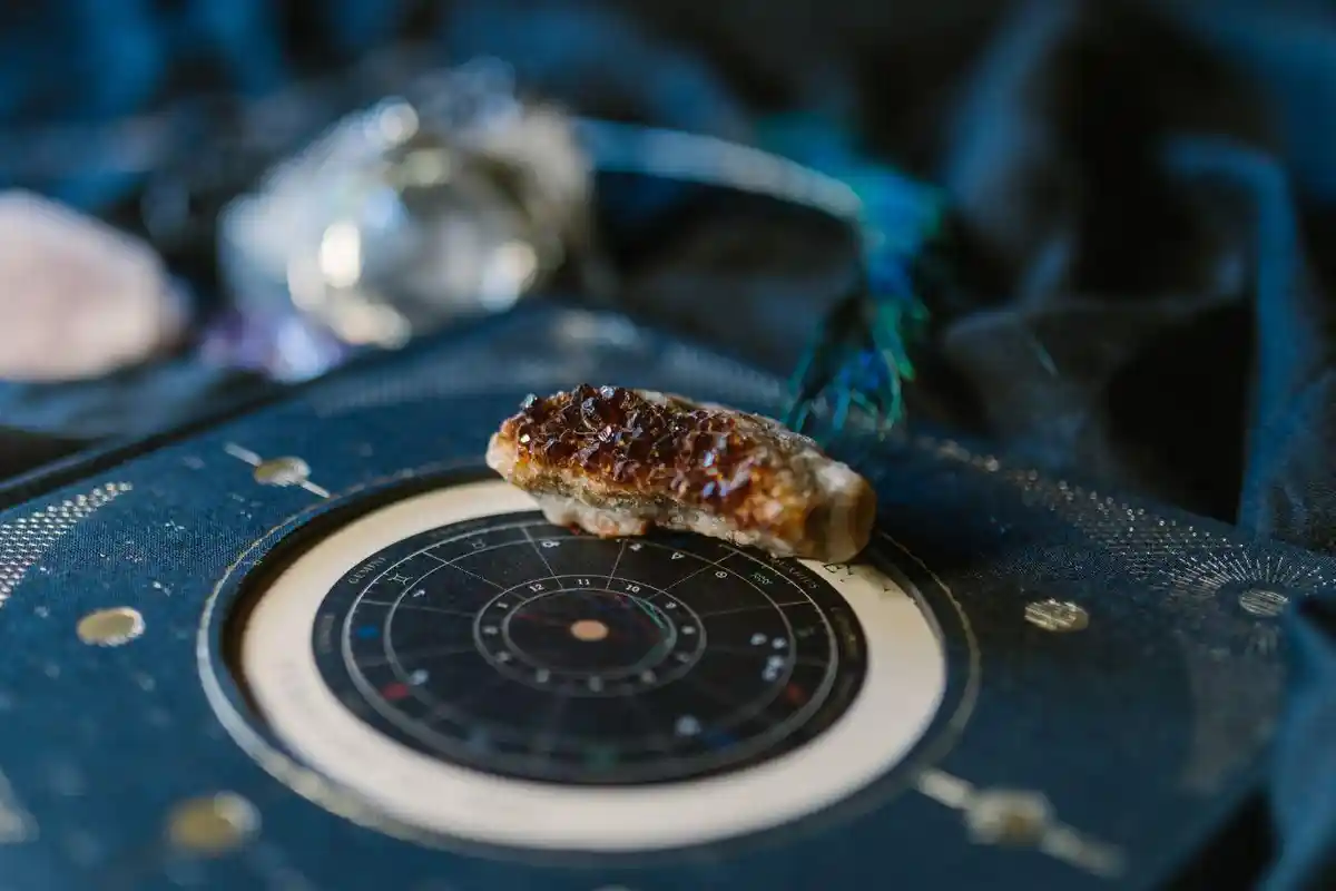 Ramalan 12 Zodiak Hari Ini, Rabu 5 November 2025: Aries, Taurus, Gemini hingga Pisces