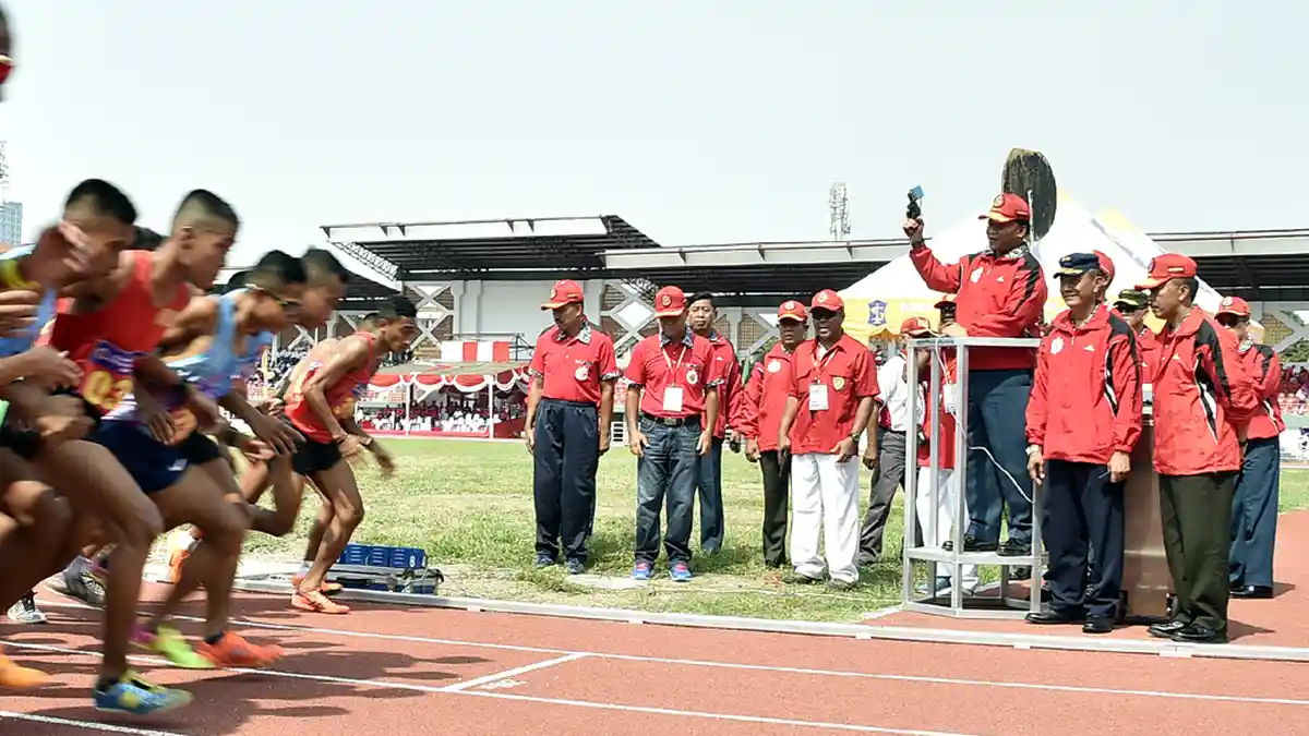 412 Atanglet Ikuti Kejurnas Atletik Piala Plima TNI 2017
