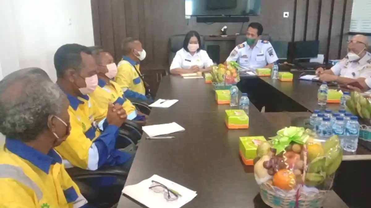 Perwakilan TKBM Pelabuhan Tenau Datangi KSOP Kelas III Kupang, Ini yang Dibahasnya