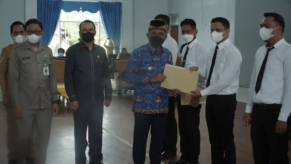 CPNS dan PPPK Pemkab Penajam Paser Utara Terima SK Pengangkatan