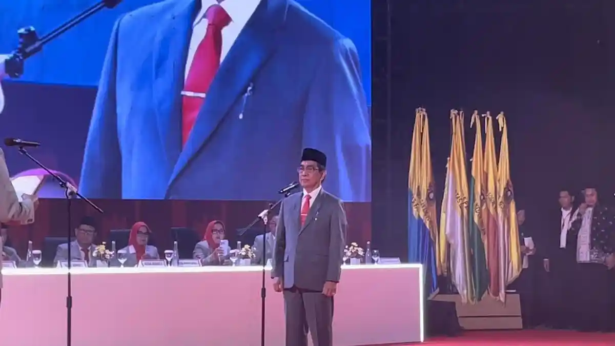 Prof Alimuddin Unde Lantik Prof Jamaluddin Jompa Pimpin Unhas 2026-2030