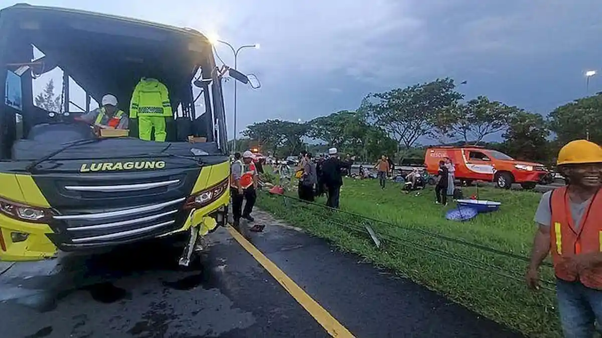 5 Luka Berat, 9 Luka Ringan, Puluhan Lainnya Terlantar di Tol Cipali Pascabus Setia Negara Terbalik
