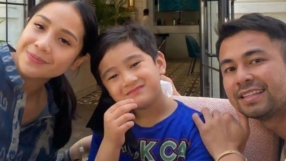 Rafathar Kesal Saat Ingin Disekolahkan ke Amerika Serikat oleh Raffi Ahmad