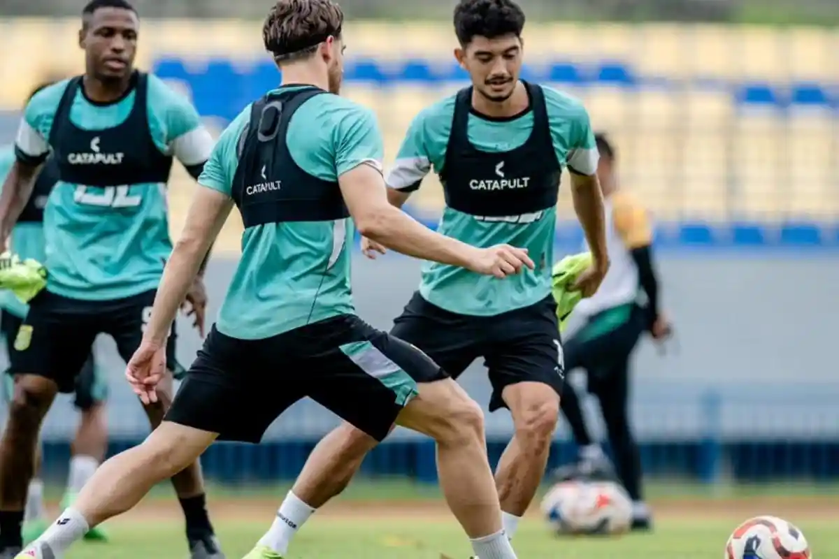 Pelatih Persebaya Berharap Pemainnya Bersih dari Kartu Saat Hadapi Persik Kediri