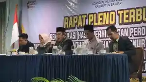 Suasana-proses-rekapitulasi-perhitungan-Pilkada-Kabupaten-Banjar-d.jpg