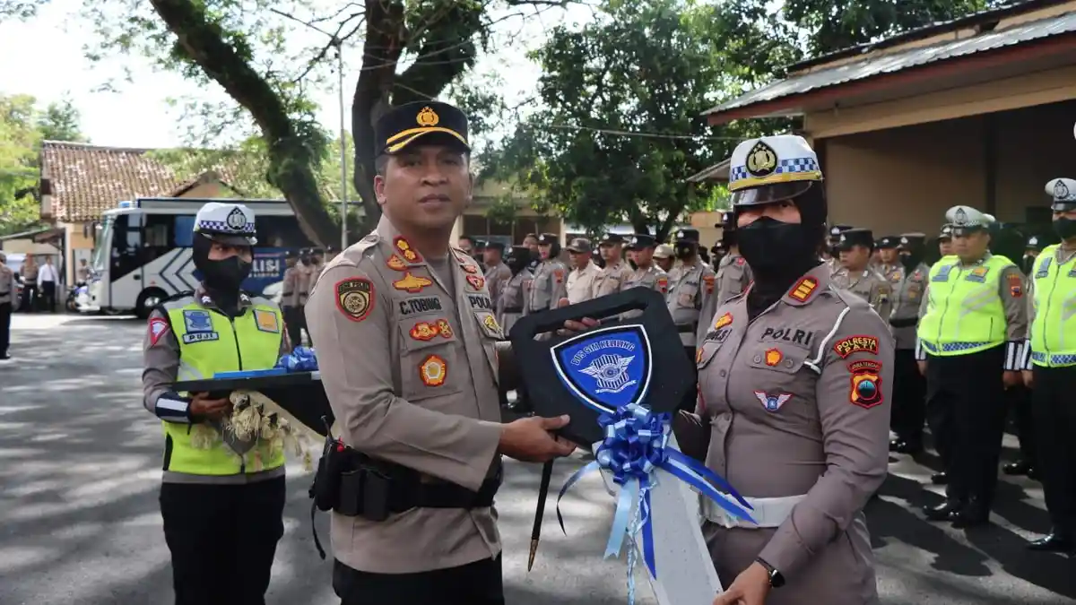 Polresta Pati Dapat Tambahan Armada Baru Bus SIM Keliling, Siap ...