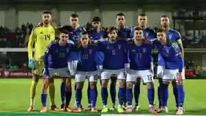 Kesebelasan-Timnas-Italia-melakukan-foto-bersama.jpg