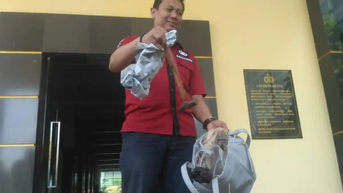 Pegawai Bank Tikam Atasan, Polisi Temukan Pisau