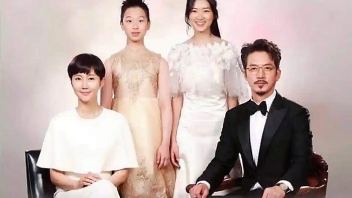 4 Rekomendasi Drama Korea yang Bikin Baper, Emosi dan Menguras Air Mata