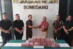 Kejari Sumedang Selamatkan Rp 2,5 Miliar dalam Kasus Korupsi Tambang BUMD Jabar