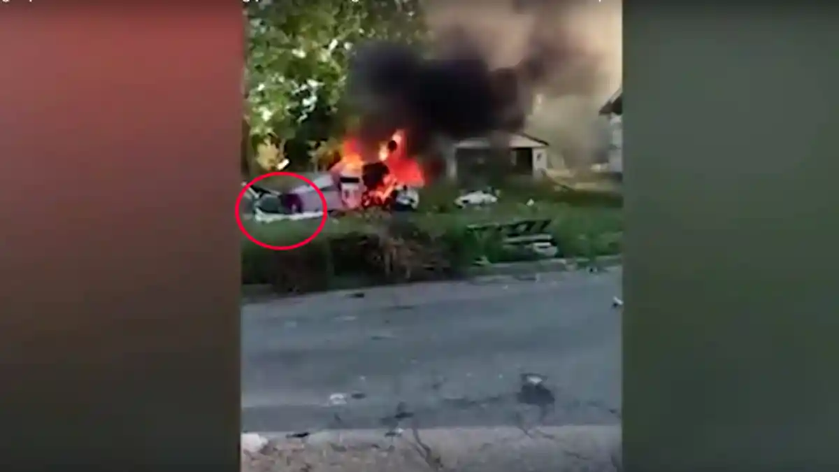 Video Remaja Keluar dari Pesawat yang Terbakar Usai Menabrak Pohon, Nahas Orangtuanya Tewas