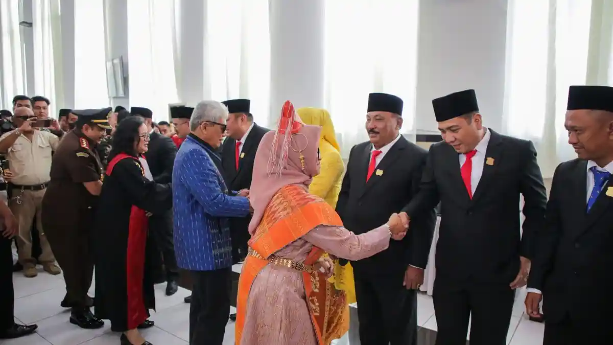 30 Anggota DPRD Kota Pematangsiantar Periode 2024-2029 Jalani Sumpah Janji Jabatan