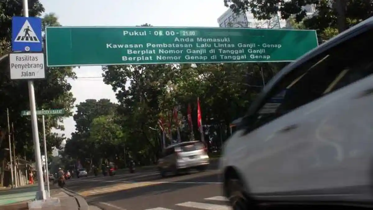 Anies Baswedan Bebaskan Kendaraan Listrik dari Aturan Ganjil Genap, Ini Alasannya