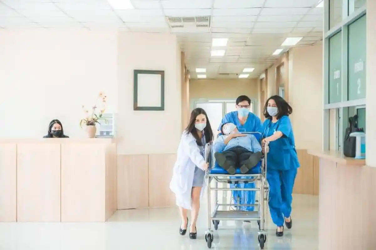 Dokter di Mayapada Hospital Ungkap Penyebab dan Gejala Stroke: Ingat Slogan SeGeRa ke RS