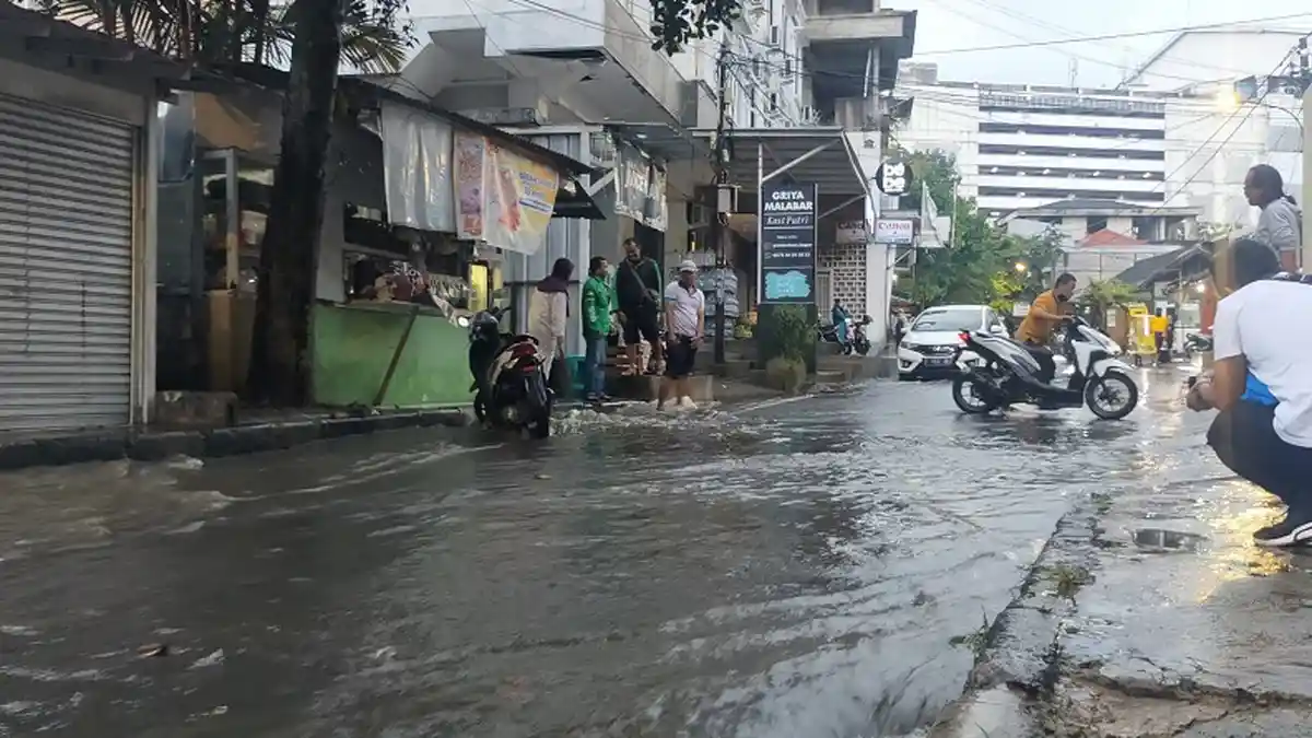 Hujan Turun Lagi, Jalan Malabar Ujung Bogor Langganan Tergenang Air
