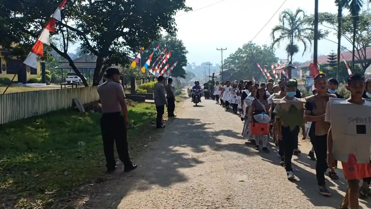 Polsek Air Besar Amankan Karnaval SMP dan SMA di Serimbu