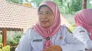 Kepala-Dinsos-P3AKB-Bondowoso-Anisatul-Hamidah.jpg