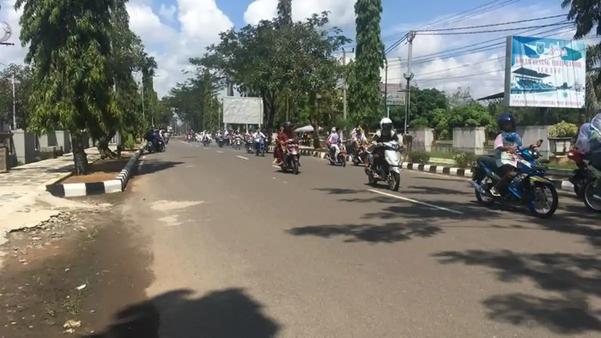Aksi Konvoi dan Corat-Coret Baju Pelajar di MUBA, Ganggu Masyarakat Berkendara